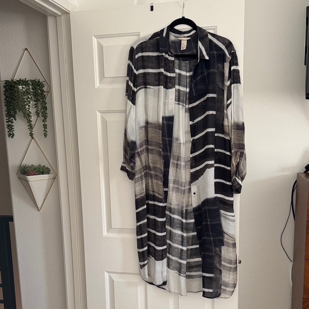H&M Black and White Plaid Tunic